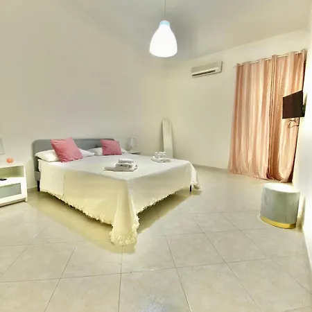 아파트 La Dimora Di Ciro 나폴리